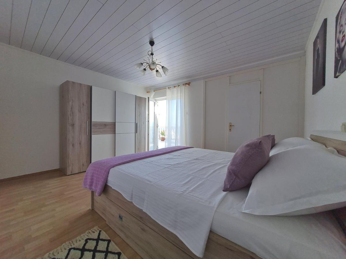 Apartman Tea Novi Vinodolski Exterior foto